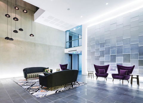 Avenue Hotel Canberra - Holiday Find 1