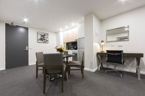 Avenue Hotel Canberra - Holiday Find 31