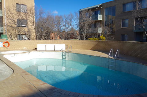 Kingston Comfy Apartment - Holiday Find 11