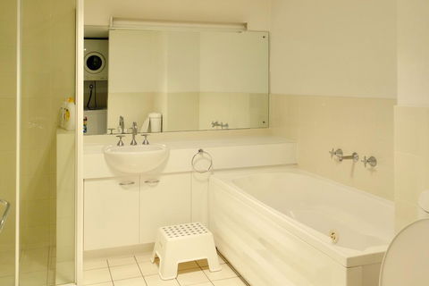 Kingston Comfy Apartment - Holiday Find 7