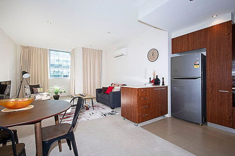 Spacious 1BR Stylish New Acton Apartment +Parking - Holiday Find 5