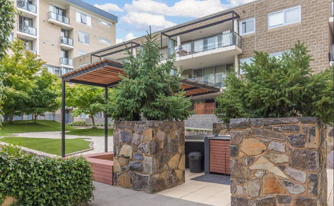 Spacious 1BR Stylish New Acton Apartment +Parking - Holiday Find 1