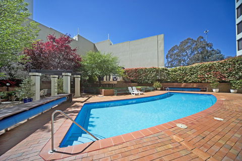 BreakFree Capital Tower Apartments - Holiday Find 4