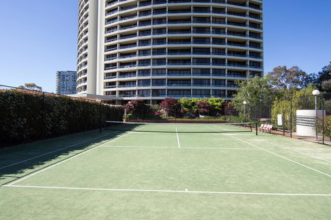 BreakFree Capital Tower Apartments - Holiday Find 17