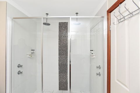 Wellington Courthouse - Holiday Find 21