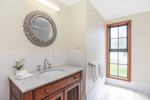 Wellington Courthouse - Holiday Find 19