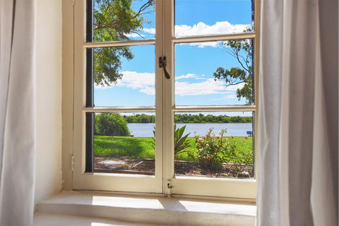 Wellington Courthouse - Holiday Find 18