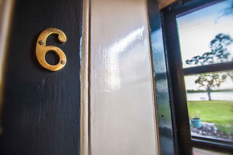 Wellington Courthouse - Holiday Find 15