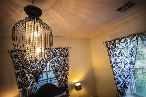 Wellington Courthouse - Holiday Find 5