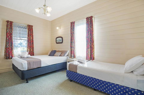 Heritage House Motel & Units - Holiday Find 15
