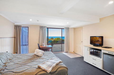 Heritage House Motel & Units - Holiday Find 1