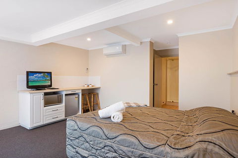 Heritage House Motel & Units - Holiday Find 2
