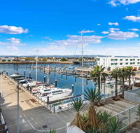 Port Adelaide Executive Waterfront Apartment - Holiday Find