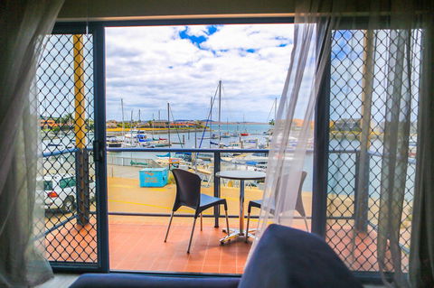 Marina Hotel - Holiday Find 29