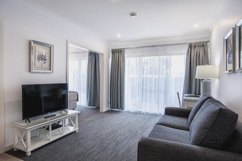 Marina Hotel - Holiday Find 24