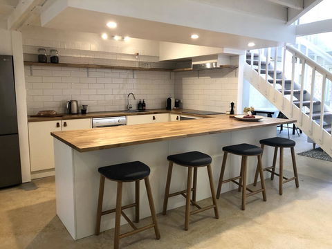The Loft - Beautiful Central Barossa Apartment - Holiday Find 5