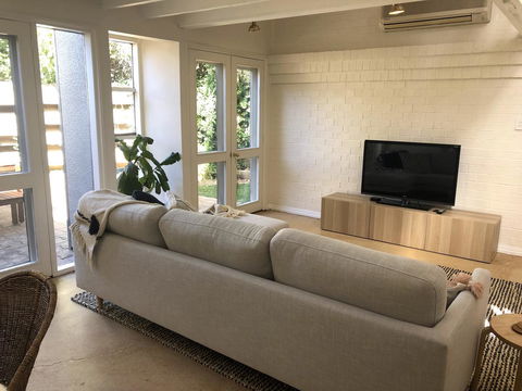 The Loft - Beautiful Central Barossa Apartment - Holiday Find 1