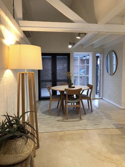 The Loft - Beautiful Central Barossa Apartment - Holiday Find 3