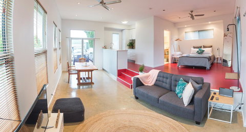 S T U D I O 22 Peaceful Retreat With Garden Views - Holiday Find 2