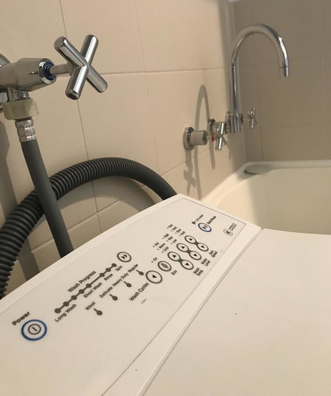 S T U D I O 22 Peaceful Retreat With Garden Views - Holiday Find 8