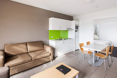 Majestic Oasis Apartments - Holiday Find 21