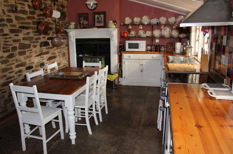 Hillside Cottage - Holiday Find 2