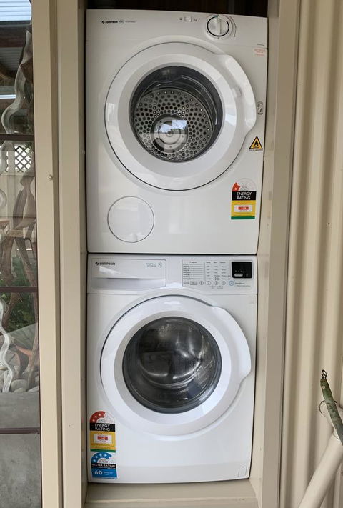 Inna Nutshell - Holiday Find 1