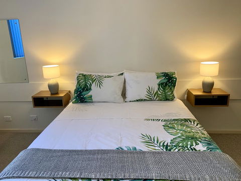 Inna Nutshell - Holiday Find 13