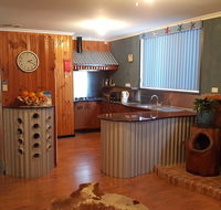 Inna Nutshell - Holiday Find