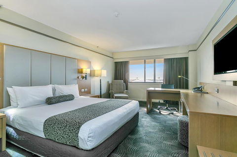 Stamford Plaza Adelaide - Holiday Find 30