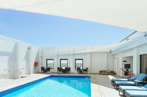 Stamford Plaza Adelaide - Holiday Find 4
