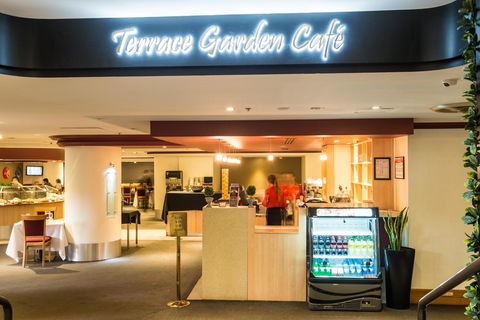 Stamford Plaza Adelaide - Holiday Find 43