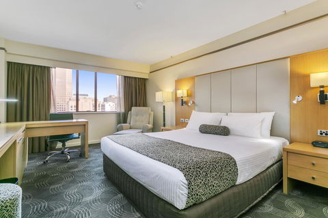 Stamford Plaza Adelaide - Holiday Find 14
