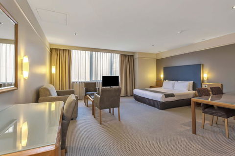 Stamford Plaza Adelaide - Holiday Find 16