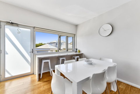 Aloha Waterfront Properties - Holiday Find 24