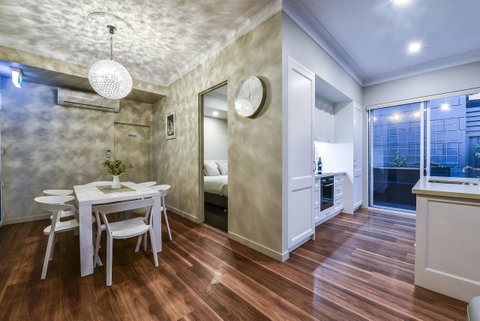 Aloha Central Luxury Apartments - Holiday Find 15