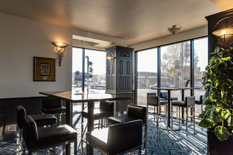Astor Inn - Holiday Find 21