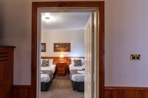 Astor Inn - Holiday Find 12