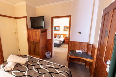 Astor Inn - Holiday Find 13