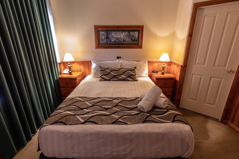 Astor Inn - Holiday Find 15