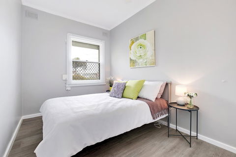 Cute And Cosy - Events, Workers, Getaways - Holiday Find 5
