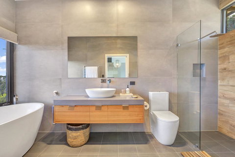 Shadow Creek McLaren Vale - Holiday Find 16