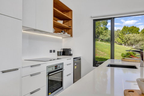 Shadow Creek McLaren Vale - Holiday Find 10