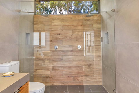 Shadow Creek McLaren Vale - Holiday Find 15