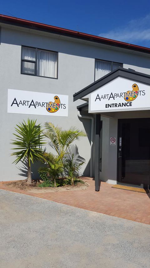 Aart Apartments - Holiday Find 1