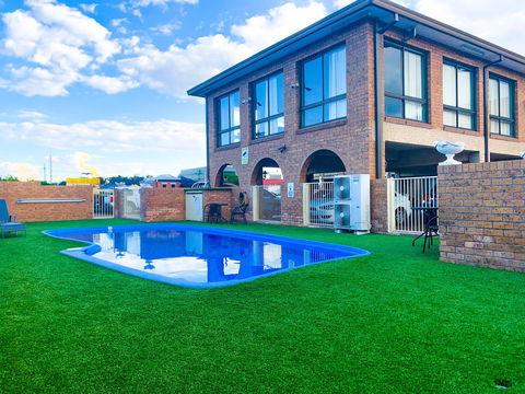 Cumberland Motor Inn - Holiday Find 3