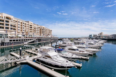 Heart Of Glenelg BnB - Holiday Find 22