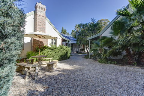 Tanunda Cottages - Holiday Find 8