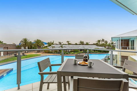 Pacific Blue 278-265 Sandy Pt Rd- Dual Key Access, Wifi, Linen And Air Conditioning - Holiday Find 2
