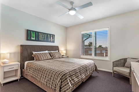 Pacific Blue 278-265 Sandy Pt Rd- Dual Key Access, Wifi, Linen And Air Conditioning - Holiday Find 10